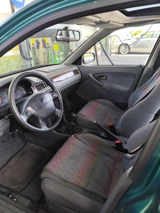Honda Civic 1.4i – APENAS 118.741 km