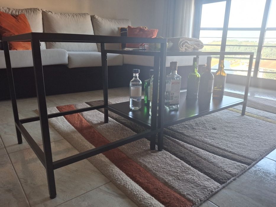 Mesa de apoio em vidro