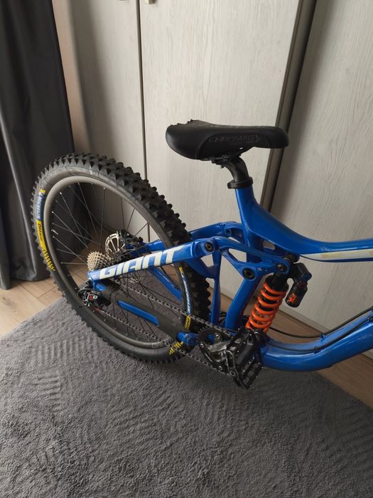 Giant glory 2019 M 27.5  custom build fox