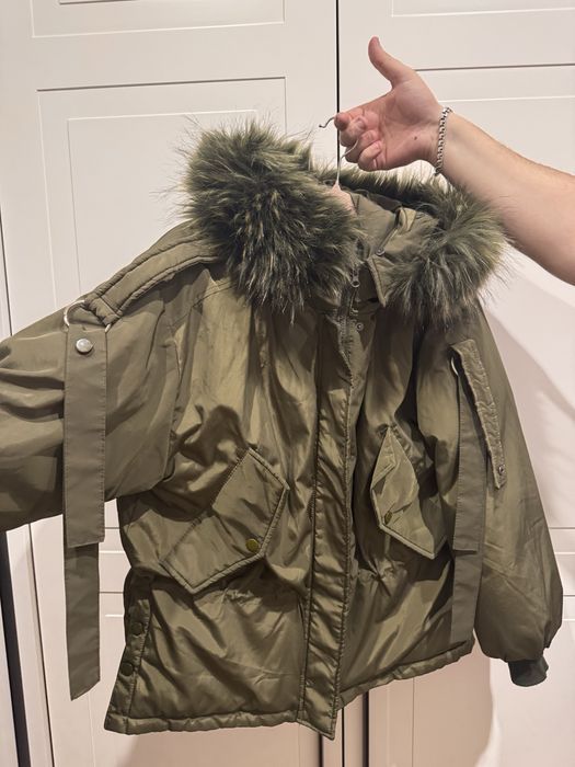 Зимова куртка жіноча