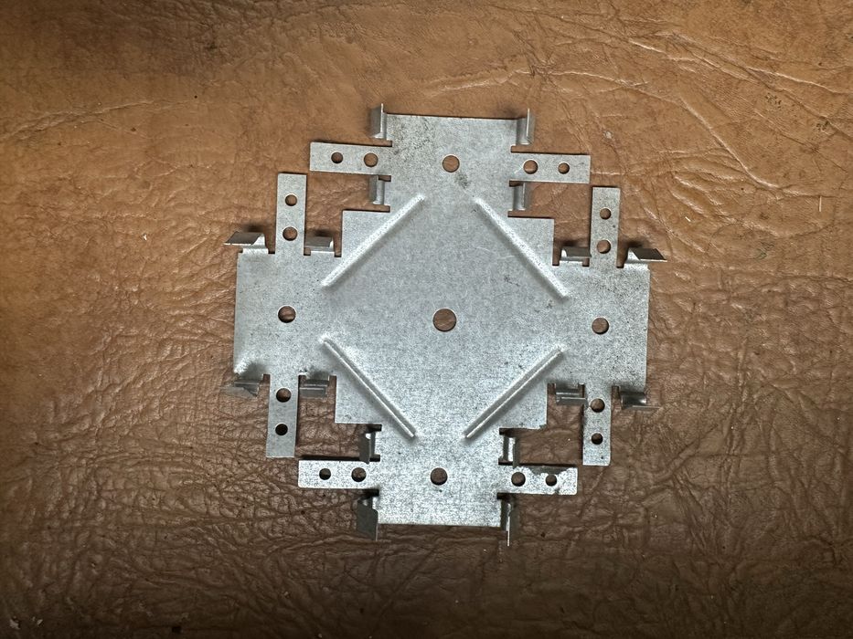 Краб для зʼєднання профіля сд 60