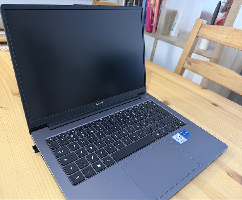 sprzedam Huawei Matebook