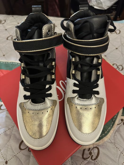 Продам кроссовки s.Oliver 40р