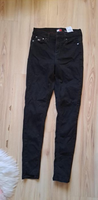 Spodnie dżinsy Tommy Jeans zepsuty zamek