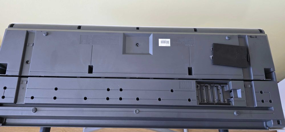 Keyboard Yamaha PSR E313 stan bardzo dobry, statyw, krzesło