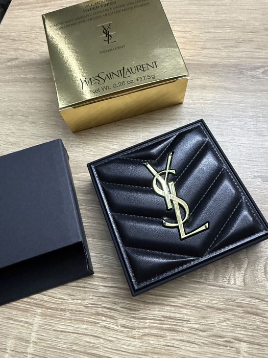 YSL  All Hours Hyper Finish puder