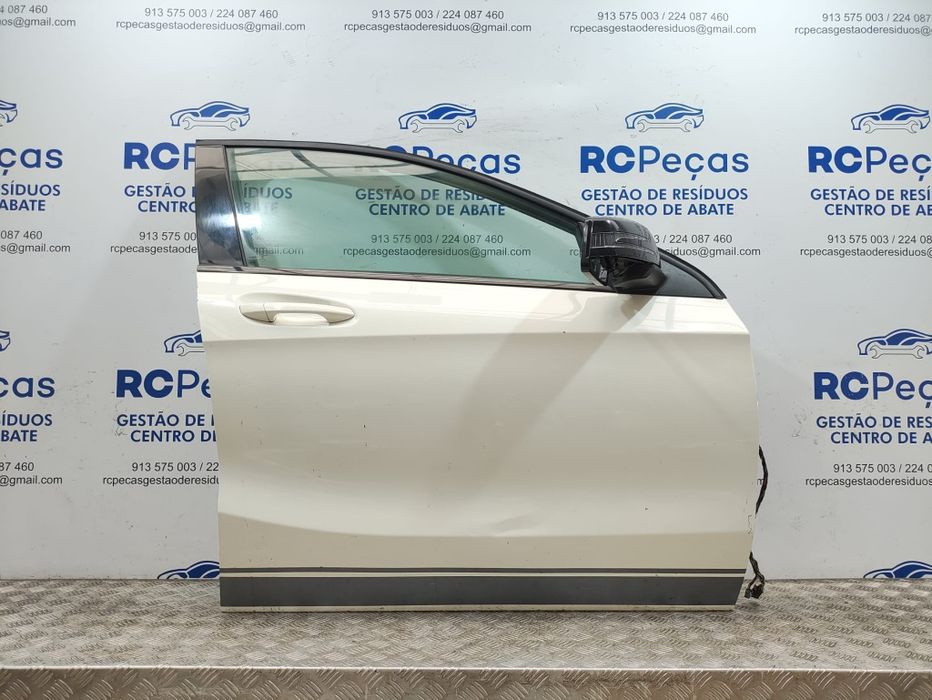 Porta frente direita Mercedes Benz Classe A W176 de 2012 a 2018