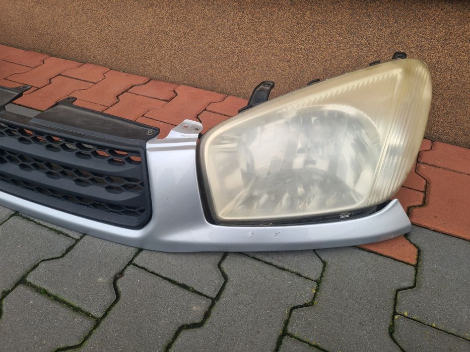 Lampy grill + listwa podreflektorowa RAV4 2