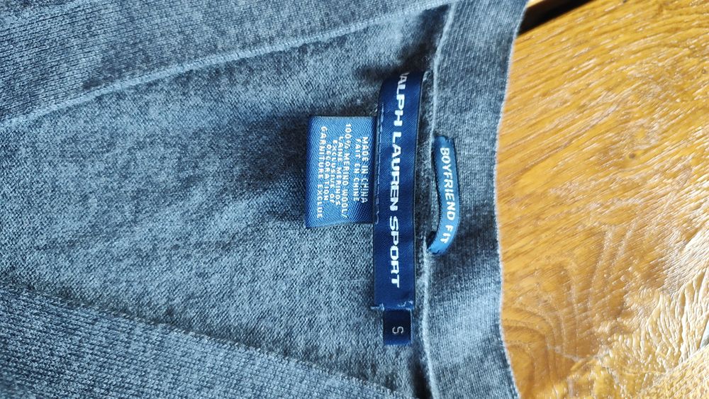 Kardigan Ralph Lauren. 100% merino wool.