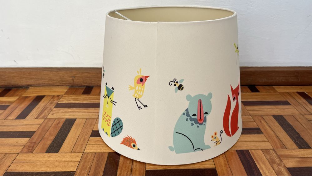 Abajur tema animais. Criança.