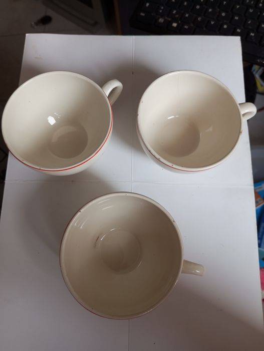 Chávenas de porcelana antiga , da Fábrica Cesol (Coimbra)