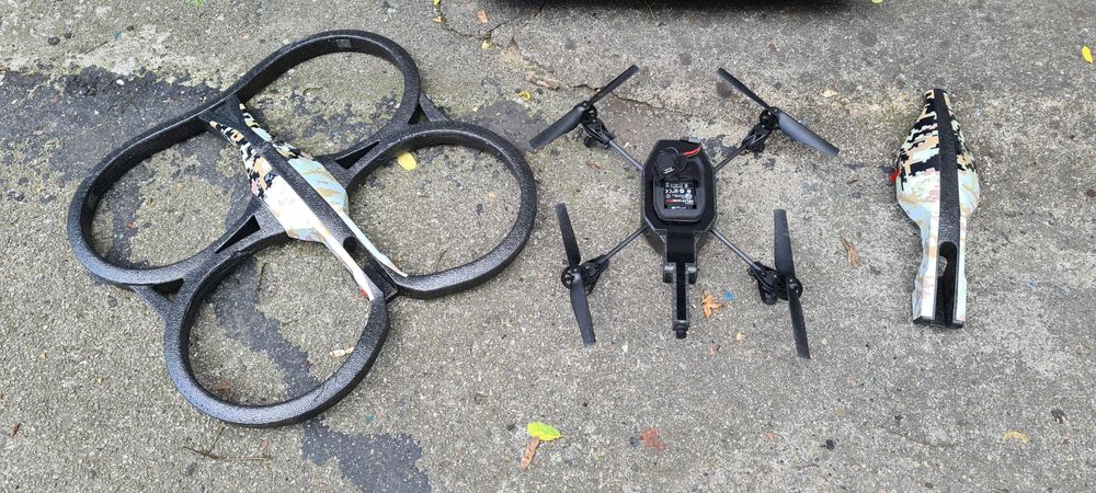 Parrot AR.Drone 2.0 Elite Edition HD 720p - 30FPS Wi-Fi