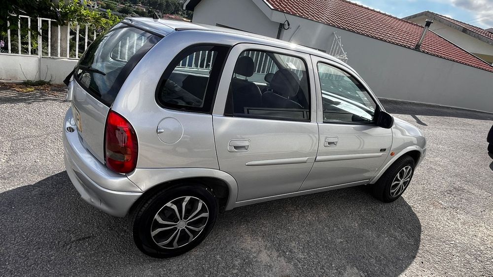 Opel Corsa B gasolina