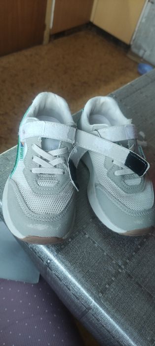 Кроссовки на мальчика