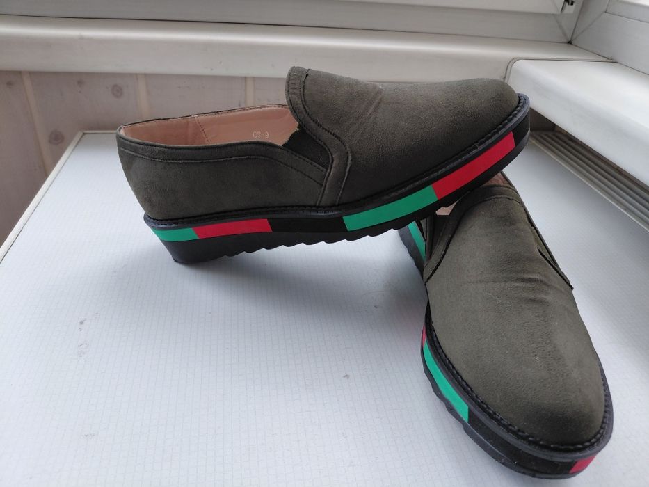 Лофери жіночі на плаский підошві