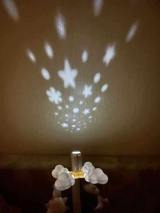 Детский мобиль на кроваткуSkip  Hop б/у состояние нового