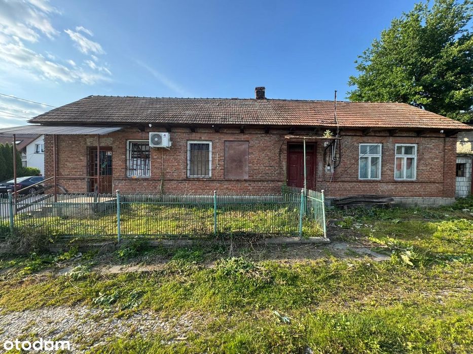 Dom/siedlisko w m. Kików w Gminie Solec Zdrój z zabudowaniami