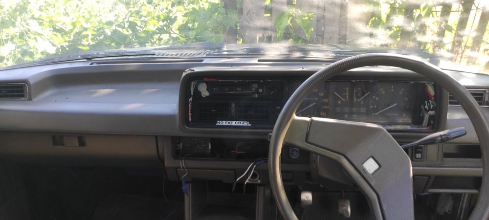 Продам Мазду 323