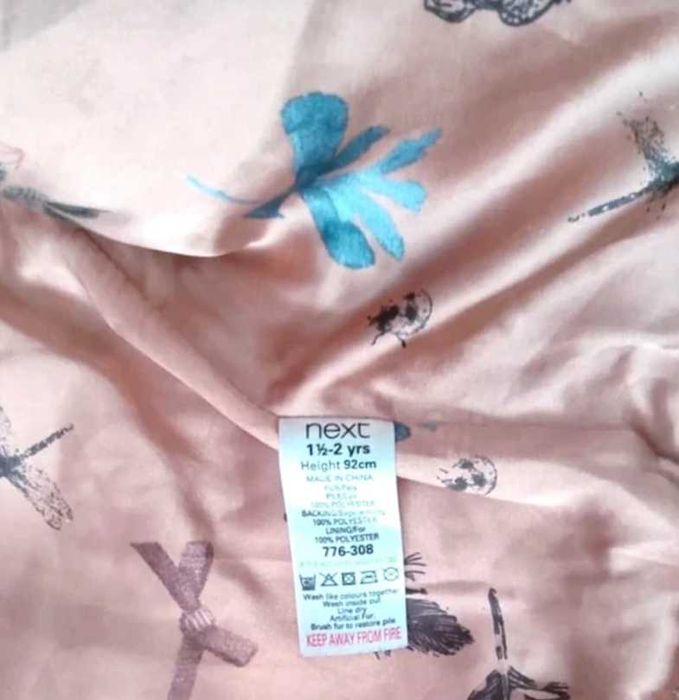 Uroczy różowy płaszczyk / futerko