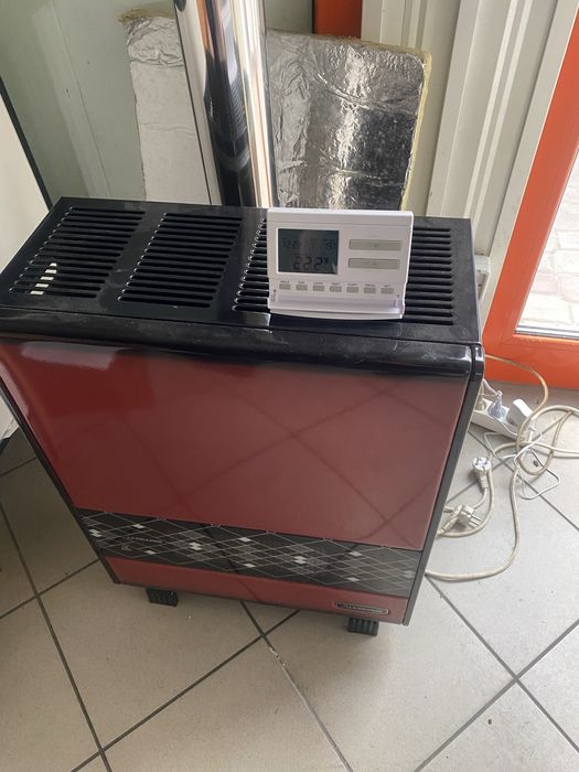 Piecyk gazowy LaPiramide N10T 4 kW z odprowadzeniem spalin +KonvekPro + termostat