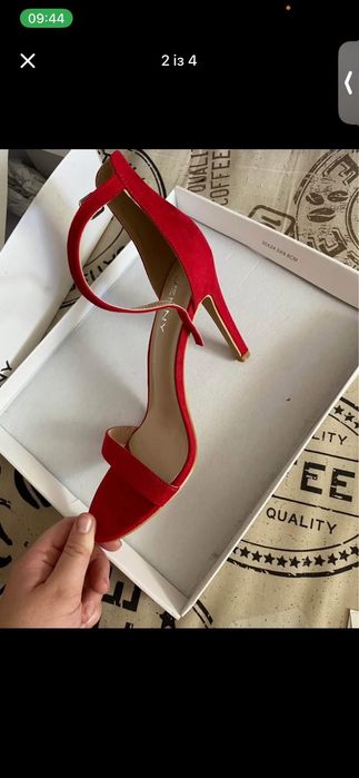 Босоніжки  на каблуку Jenni