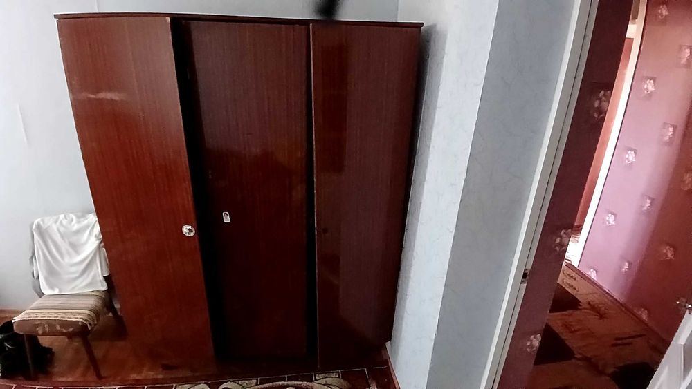 Віддам меблі безкоштовно
