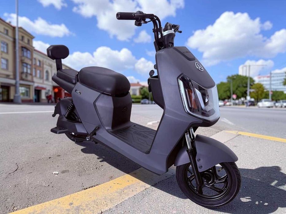 Електроскутер Oscar Amir 800W 48V 20Ah Li-ion двомісний електробайк графіт