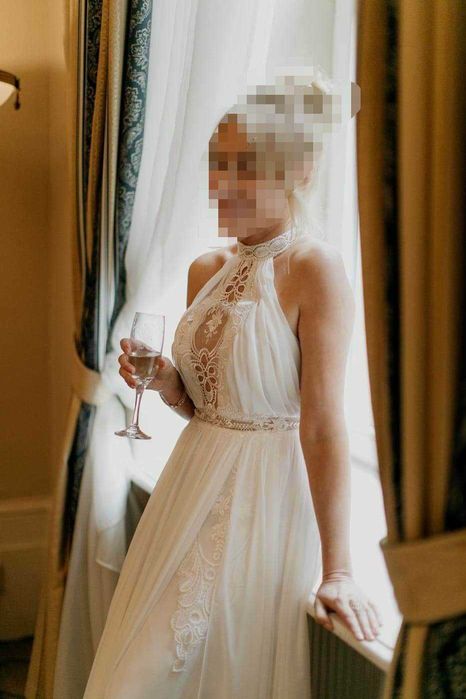 sukienka ślubna ecru