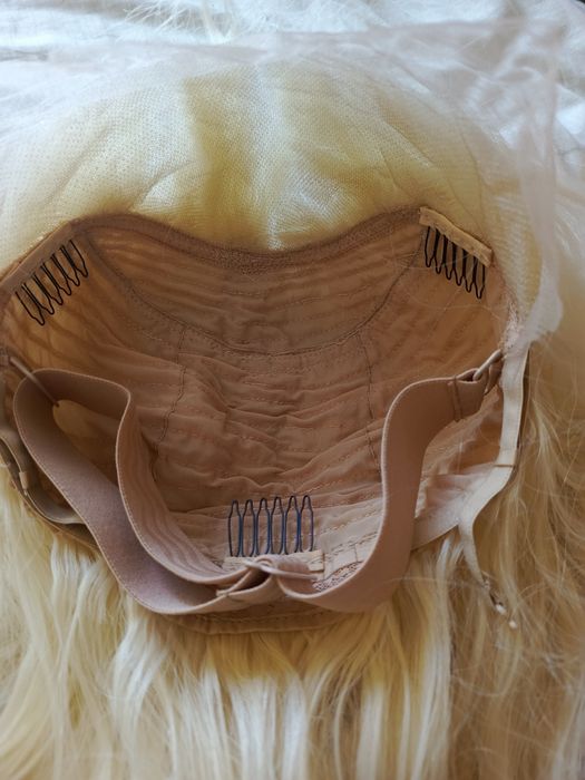 Peruka blond syntetyczne