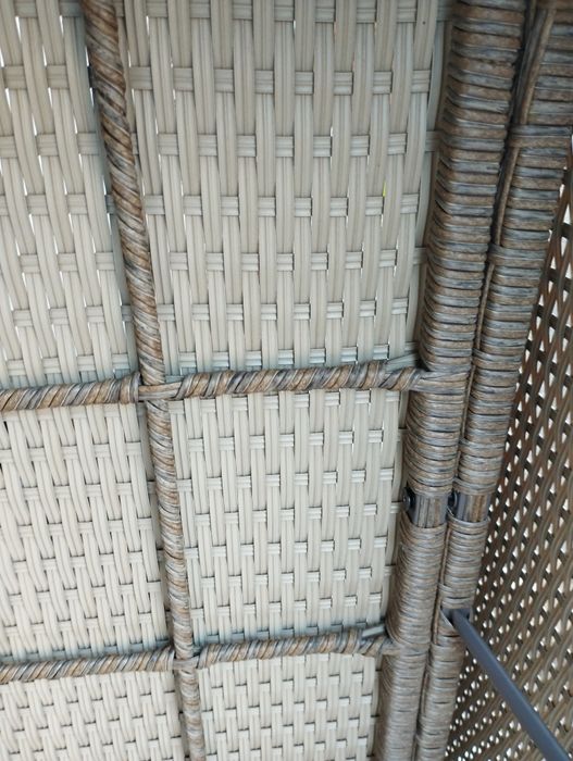 Meble ogrodowe  Ven sofa dwa fotele ława z blatem z drewna.