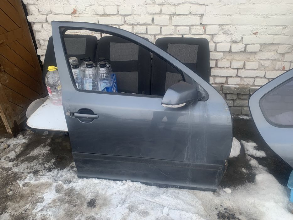 Двері двери зад праві ліві skoda octavia a5