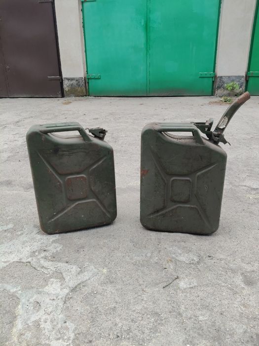 Kanistry 20 l. z PRL