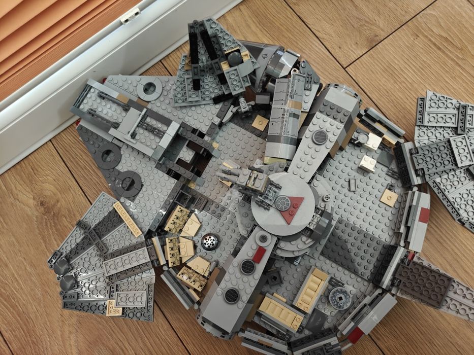 LEGO star wars falcon sokół millenium
