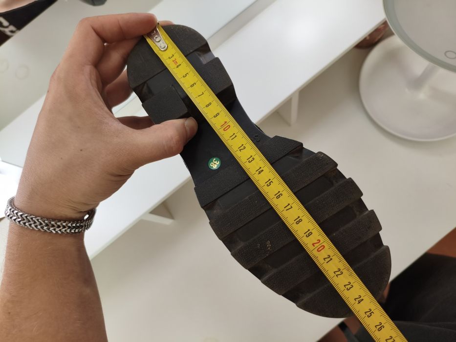 Черевички жіночі