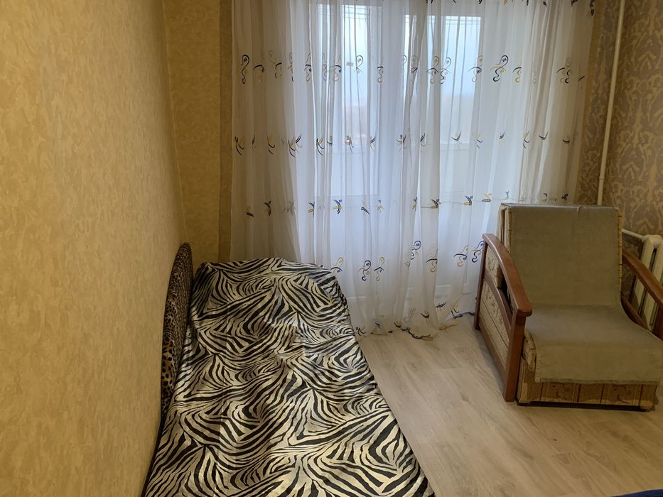 Здам  2 кім квартиру погодинно  та подобово в центрі міста. Звітні док