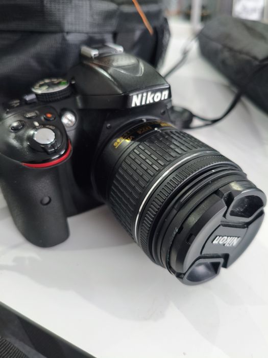 Lustrzanka Nikon D5300 z osprzętem