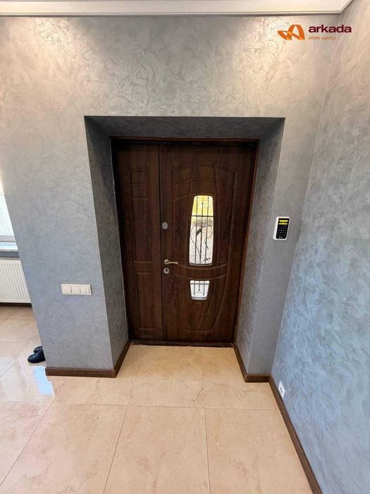 Продаж будинку з ремонтом в передмісті Івано-Франківська