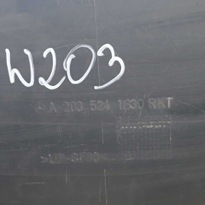 OE osłona podłoga pod silnik skrzynie 203.524.1830 Mercedes C w203