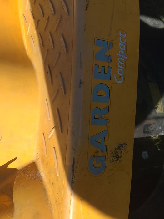 Tractor corta relva garden