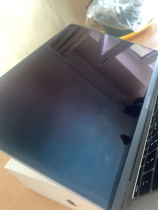 Macbook Pro 13 2017 рік. 16/512