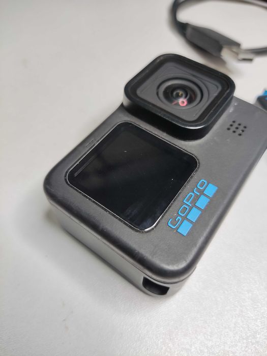 Camera Gopro 10 Black + Duas baterias