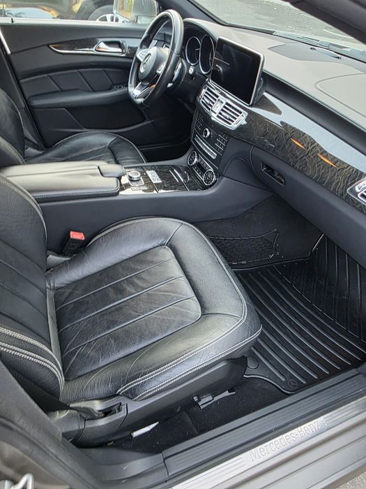 Mercedes cls 250 CDI AMG original fecelif ano 2015 posso aceitar trocas