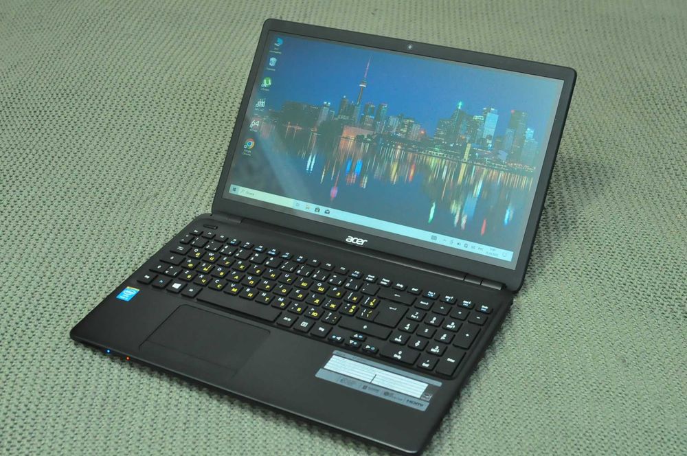 Сенсорный ноутбук Acer E1  (Core i5/12Gb/750Gb/video 2gb)