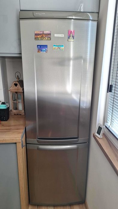 Sprzedam lodówkę Electrolux
