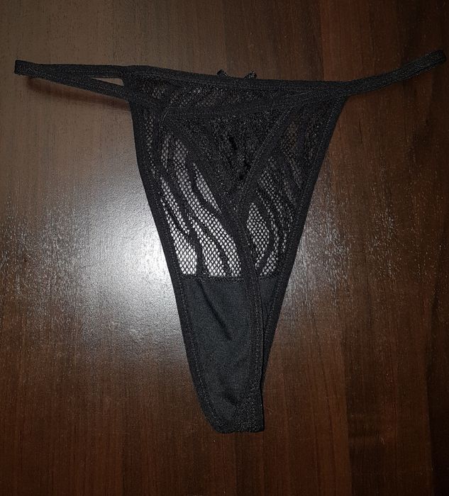 Koszulka nocna koronkowa ze stringami  S/M
