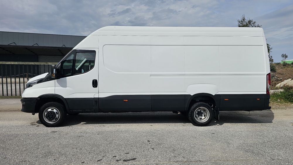 Iveco daily 35C16 IVA DEDUTÍVEL