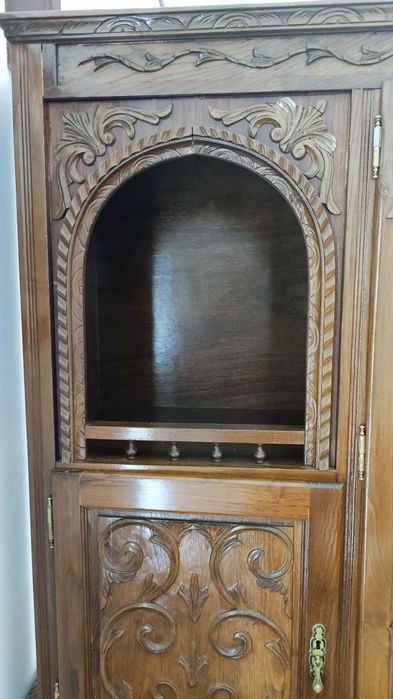 Aparador de grandes dimensões