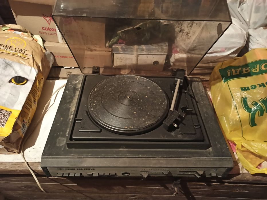 Програвач вінілових пластинок Рондо 206 стерео на запчастини: 450 грн ...
