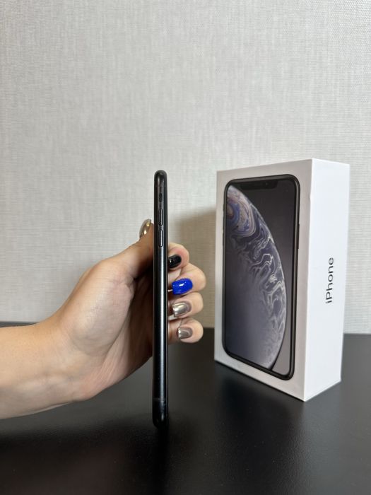 iPhone XR 128 GB Space Gray