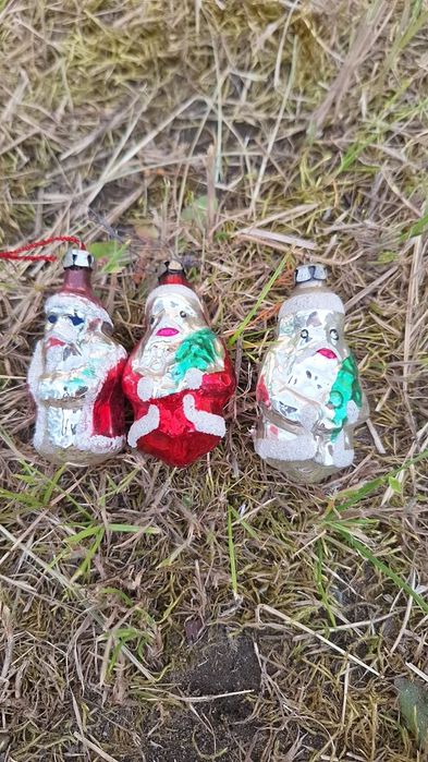 Bombki choinkowe i pika z czasów PRL